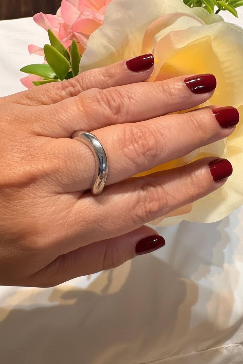 Pure Silver Line Ring
