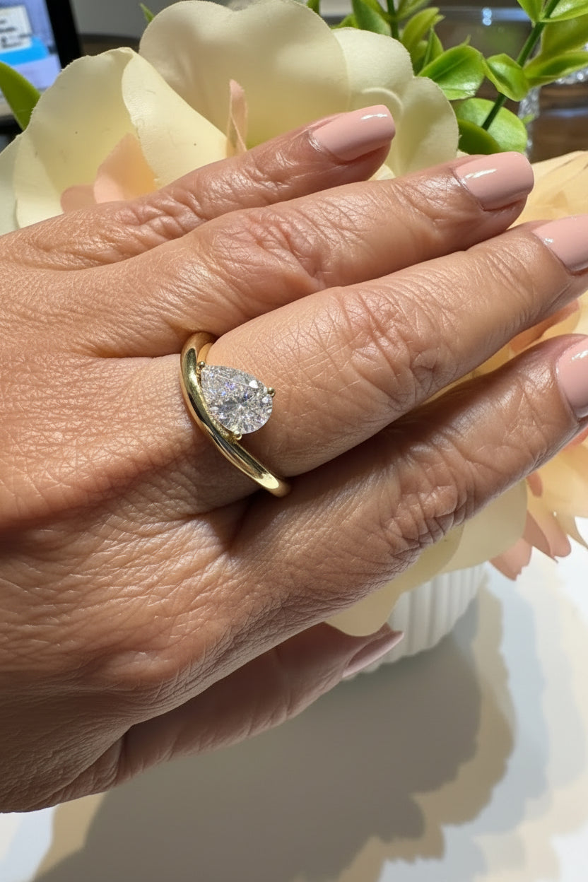 Luminous Center Ring