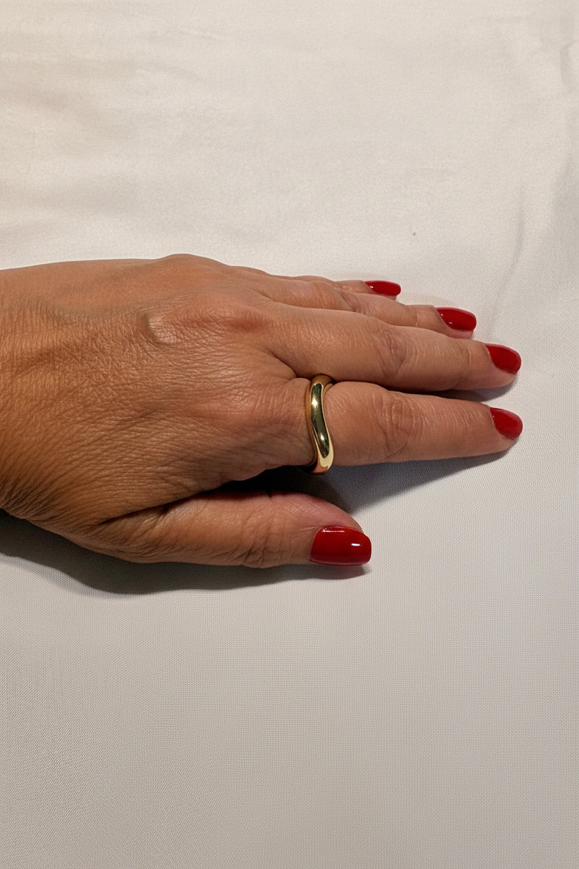Pure Golden Line Ring