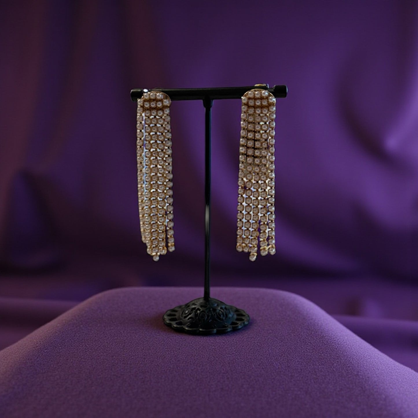 Pearl threads earrings