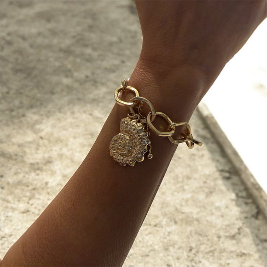 Golden shell bracelet